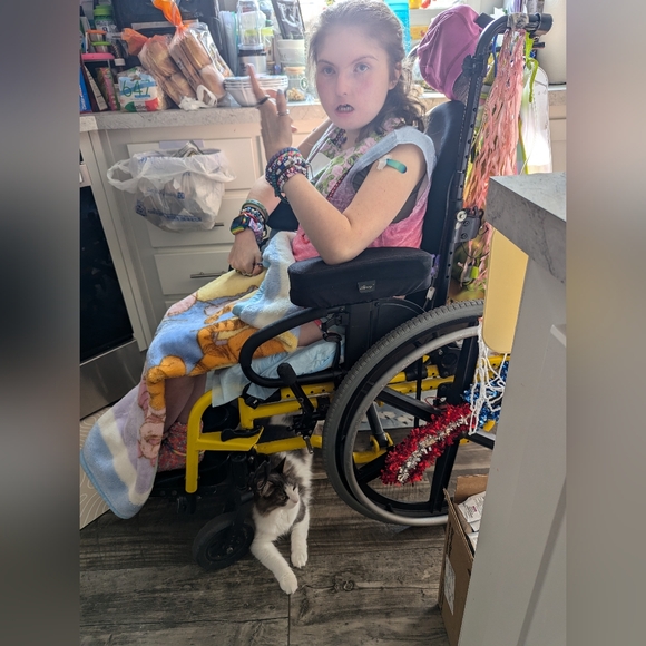 Support Kayla our Co-Host - Picture 6 of 10